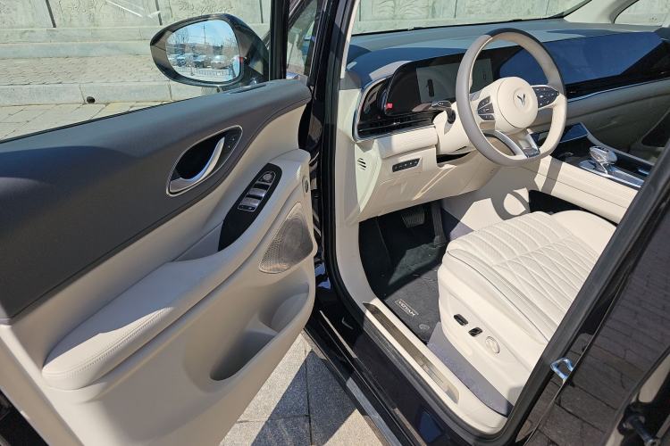 Used VOYAH Dream 2024 PHEV Ultra-Long Range Flagship Edition Driver Seat