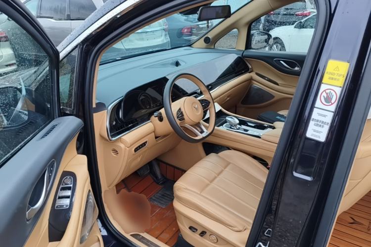 Used VOYAH Dream 2024 PHEV Extended-Range Premium Edition Driver Seat