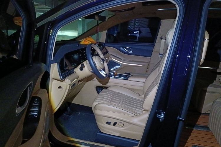 Used VOYAH Dream 2024 PHEV Ultra-Long Range Flagship Edition Driver Seat