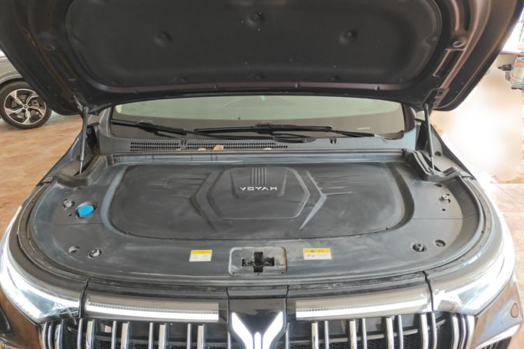 Used VOYAH Dream 2024 PHEV Ultra-Long Range Flagship Edition Engine Bay