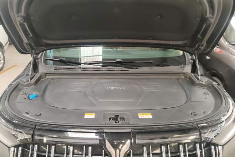 Used VOYAH Dream 2024 PHEV Ultra-Long Range Flagship Edition Engine Bay
