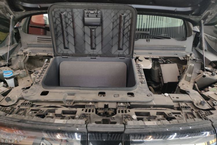 Used VOYAH Dream 2024 EV Long-Range Flagship Edition Engine Bay