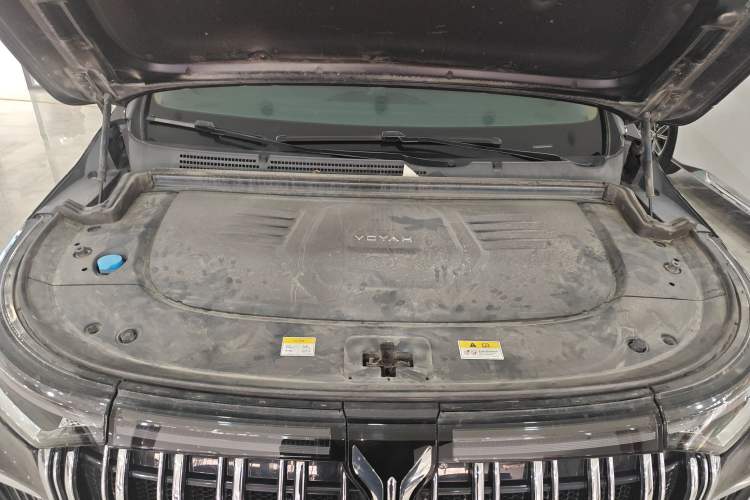 Used VOYAH Dream 2024 PHEV Extended-Range Premium Edition Engine Bay