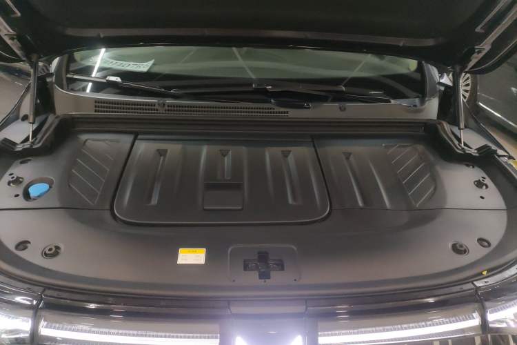 Used VOYAH Dream 2024 EV Long-Range Premium Edition Engine Bay