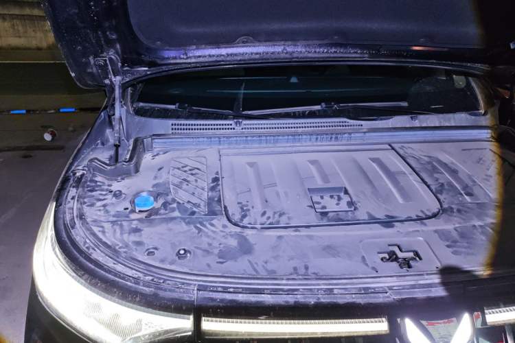 Used VOYAH Dream 2024 EV Long-Range Premium Edition Engine Bay Right