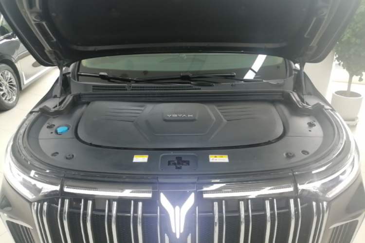 Used VOYAH Dream 2024 PHEV Extended-Range Premium Edition Engine Bay