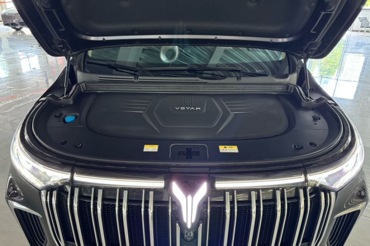 Used VOYAH Dream 2024 PHEV Extended-Range Premium Edition Engine Bay