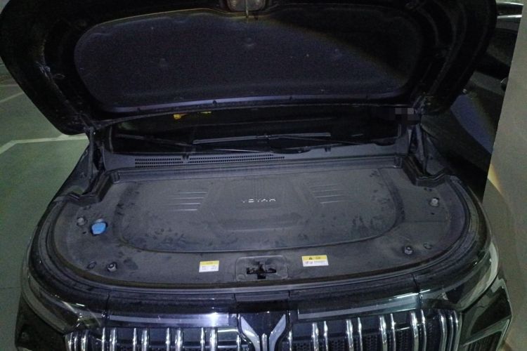 Used VOYAH Dream 2024 PHEV Ultra-Long Range Flagship Edition Engine Bay