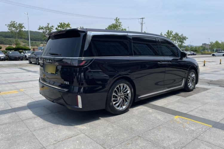 Used VOYAH Dream 2024 PHEV Ultra-Long Range Flagship Edition Exterior 1