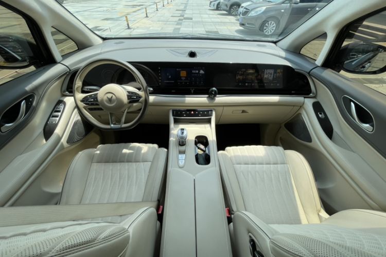 Used VOYAH Dream 2024 PHEV Ultra-Long Range Flagship Edition Exterior 10