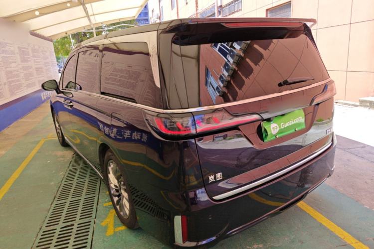 Used VOYAH Dream 2024 PHEV Ultra-Long Range Flagship Edition Exterior 2