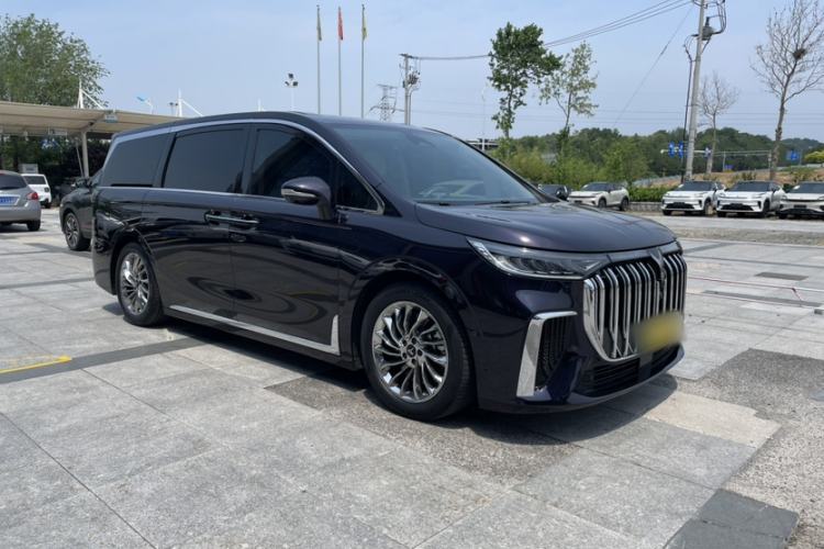 Used VOYAH Dream 2024 PHEV Ultra-Long Range Flagship Edition Exterior 2