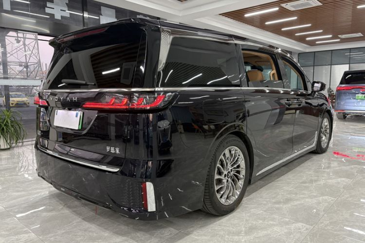 Used VOYAH Dream 2024 PHEV Ultra-Long Range Flagship Edition Exterior 2