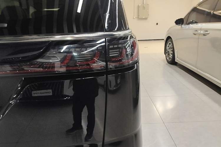 Used VOYAH Dream 2024 PHEV Ultra-Long Range Flagship Edition Exterior 3
