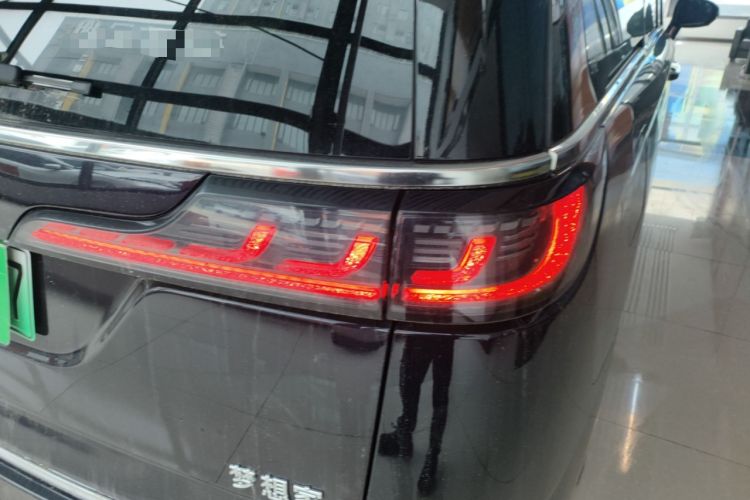 Used VOYAH Dream 2024 EV Long-Range Flagship Edition Exterior 3