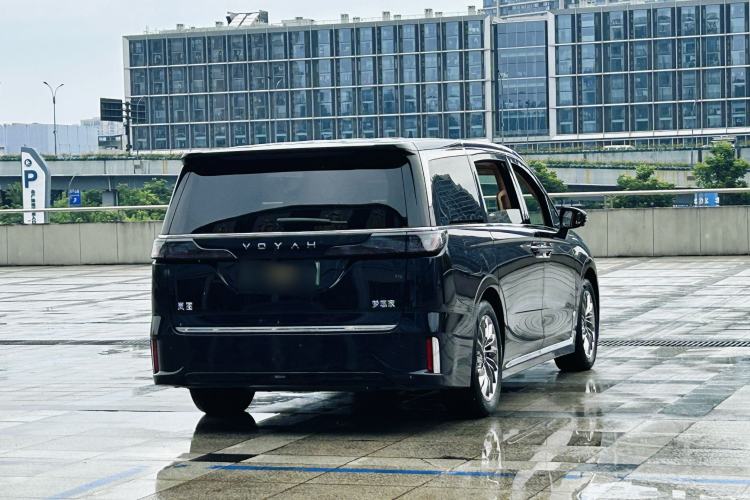 Used VOYAH Dream 2024 PHEV Ultra-Long Range Flagship Edition Exterior 3
