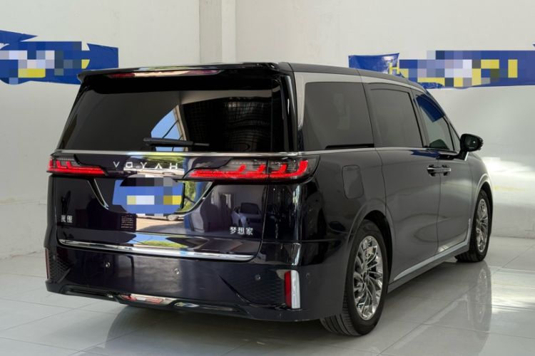 Used VOYAH Dream 2024 PHEV Ultra-Long Range Flagship Edition Exterior 3