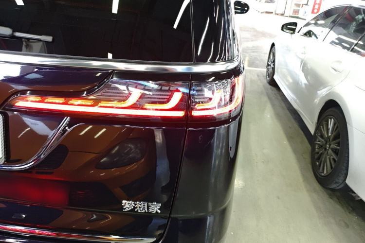 Used VOYAH Dream 2024 PHEV Extended-Range Premium Edition Exterior 3