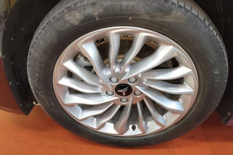 Used VOYAH Dream 2024 PHEV Extended-Range Premium Edition Exterior 4