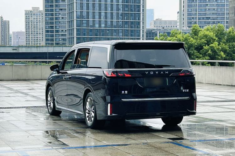 Used VOYAH Dream 2024 PHEV Ultra-Long Range Flagship Edition Exterior 5