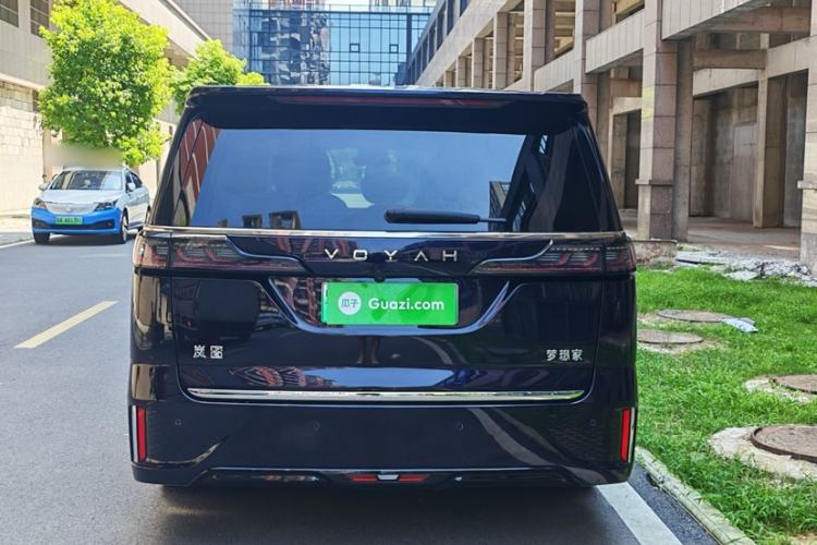 Used VOYAH Dream 2024 PHEV Ultra-Long Range Flagship Edition Exterior 6