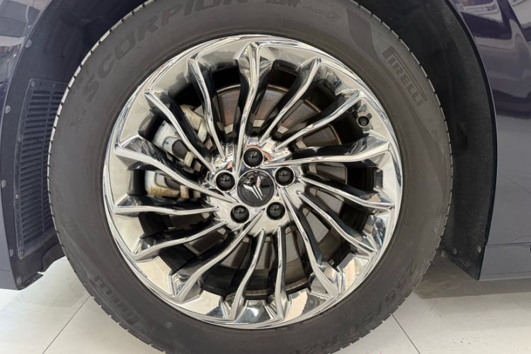 Used VOYAH Dream 2024 PHEV Ultra-Long Range Flagship Edition Exterior 6