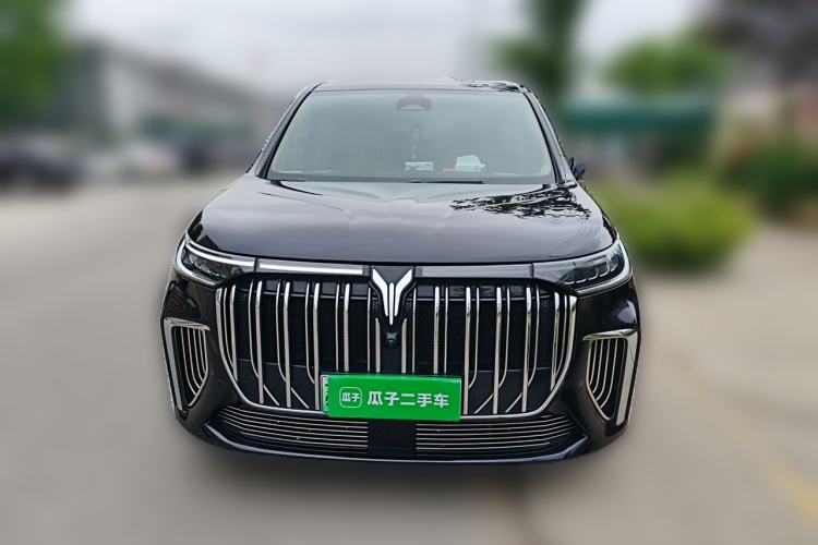 Used VOYAH Dream 2024 PHEV Ultra-Long Range Flagship Edition Front