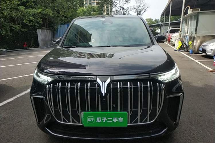 Used VOYAH Dream 2024 PHEV Extended-Range Premium Edition Front