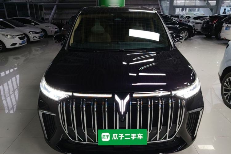 Used VOYAH Dream 2024 PHEV Ultra-Long Range Flagship Edition Front