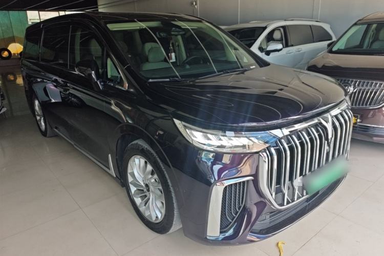 Used VOYAH Dream 2024 PHEV Extended-Range Premium Edition Front Right 45 Deg