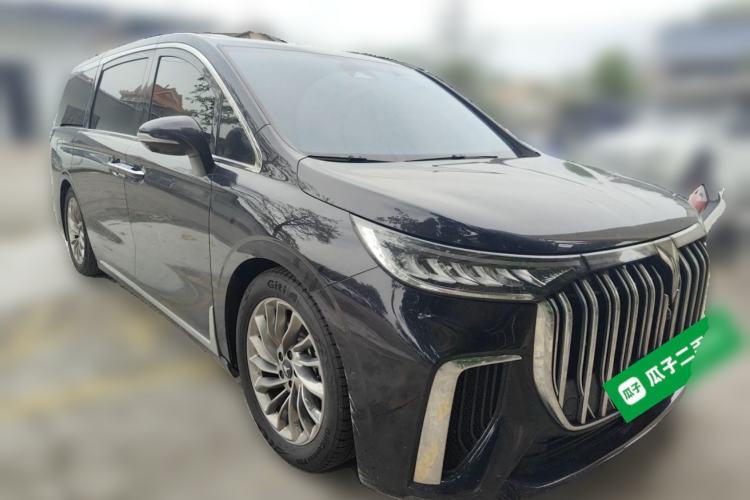Used VOYAH Dream 2024 PHEV Ultra-Long Range Flagship Edition Front Right 45 Deg