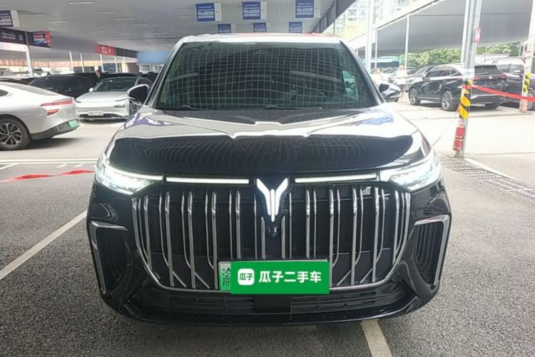 Used VOYAH Dream 2024 PHEV Extended-Range Premium Edition Front