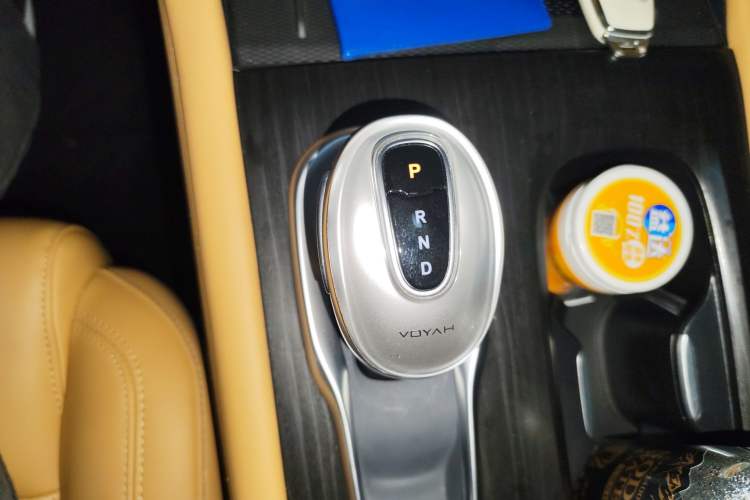 Used VOYAH Dream 2024 PHEV Extended-Range Premium Edition Gear Lever