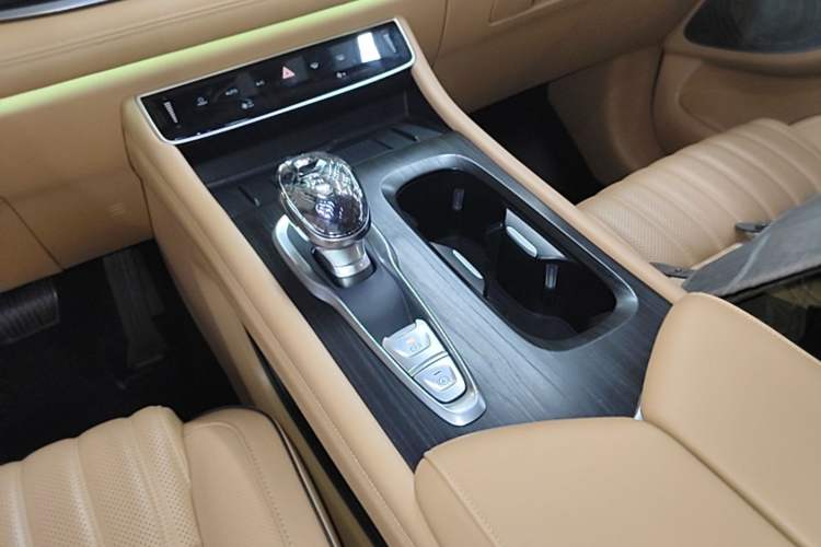 Used VOYAH Dream 2024 PHEV Ultra-Long Range Flagship Edition Gear Lever