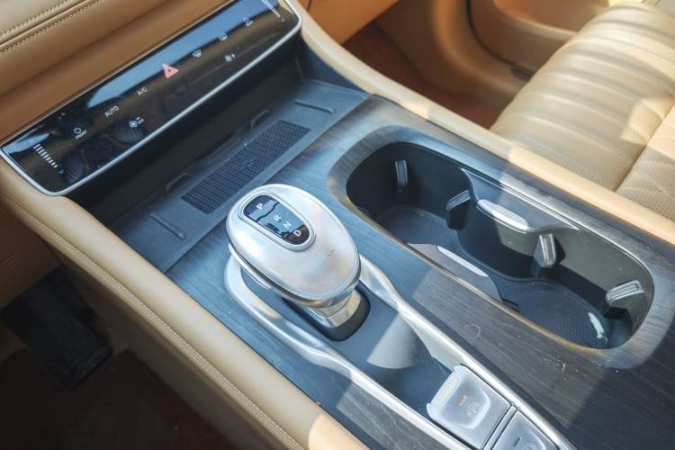 Used VOYAH Dream 2024 PHEV Ultra-Long Range Flagship Edition Gear Lever