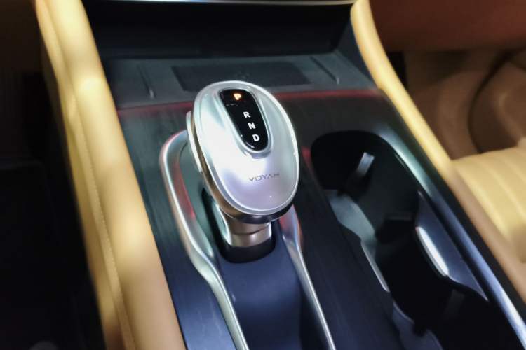 Used VOYAH Dream 2024 PHEV Ultra-Long Range Flagship Edition Gear Lever