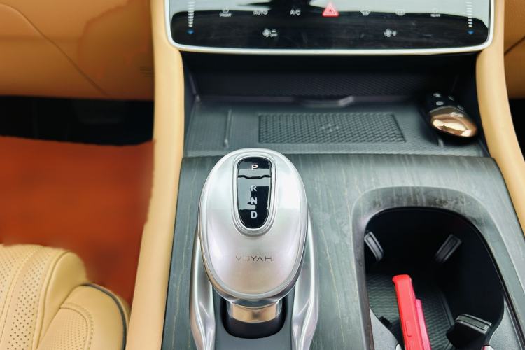 Used VOYAH Dream 2024 PHEV Ultra-Long Range Flagship Edition Gear Lever