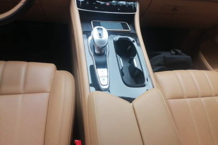 Used VOYAH Dream 2024 PHEV Extended-Range Premium Edition Gear Lever