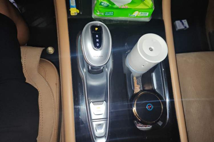 Used VOYAH Dream 2024 PHEV Extended-Range Premium Edition Gear Lever