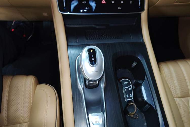 Used VOYAH Dream 2024 PHEV Ultra-Long Range Flagship Edition Gear Lever