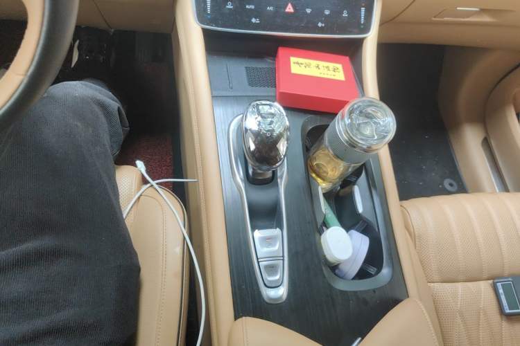 Used VOYAH Dream 2024 PHEV Ultra-Long Range Flagship Edition Gear Lever