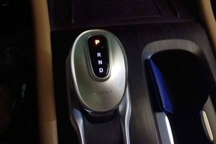 Used VOYAH Dream 2024 PHEV Ultra-Long Range Flagship Edition Gear Lever