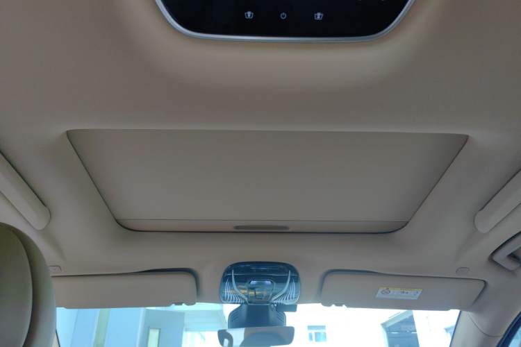 Used VOYAH Dream 2024 PHEV Extended-Range Premium Edition Headliner