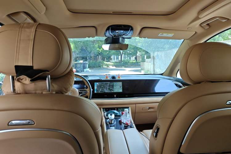 Used VOYAH Dream 2024 PHEV Extended-Range Premium Edition Headliner