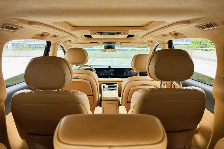 Used VOYAH Dream 2024 PHEV Ultra-Long Range Flagship Edition Headliner