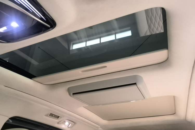 Used VOYAH Dream 2024 PHEV Ultra-Long Range Flagship Edition Headliner