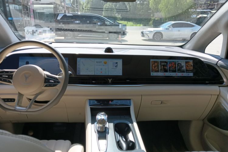 Used VOYAH Dream 2024 PHEV Extended-Range Premium Edition Headliner