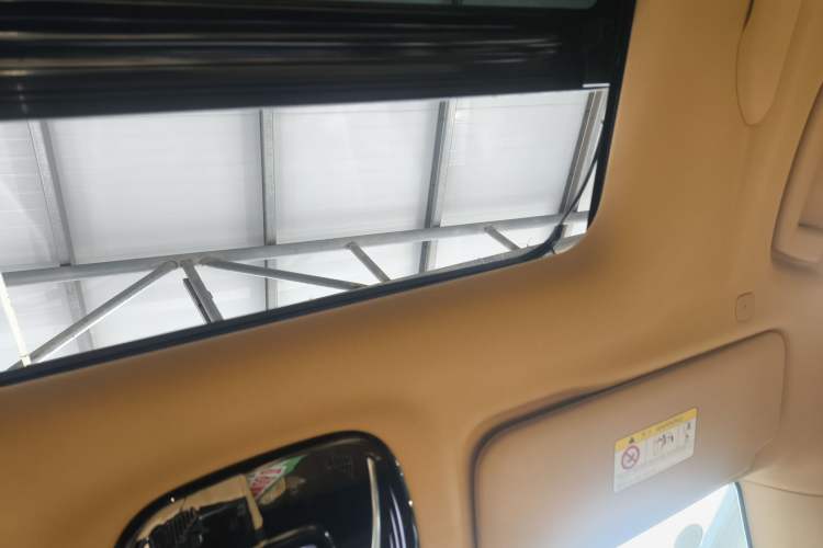 Used VOYAH Dream 2024 PHEV Extended-Range Premium Edition Headliner