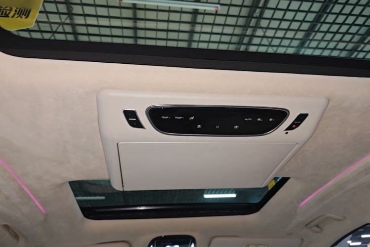 Used VOYAH Dream 2024 PHEV Ultra-Long Range Flagship Edition Headliner