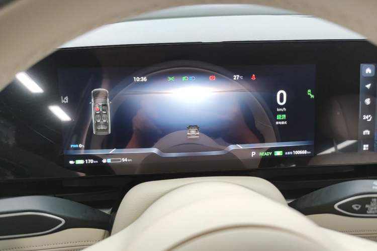 Used VOYAH Dream 2024 PHEV Extended-Range Premium Edition Instrument Cluster